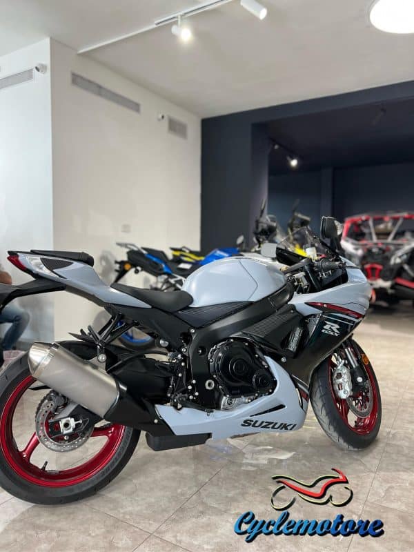 ⁦SUZUKI - GSX-R600⁩ – תמונה ⁦3⁩